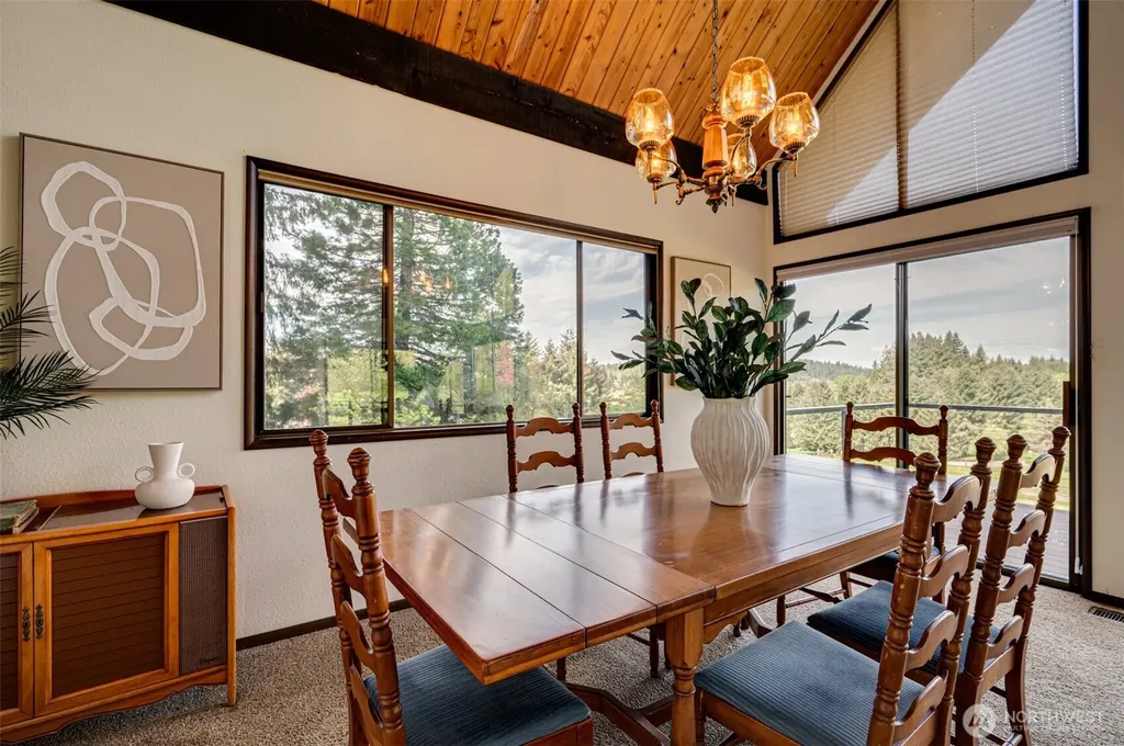 731 Carnine Road Castle Rock WA 98611