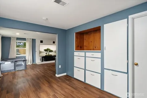 4037 NE 109th Street Seattle WA 98125