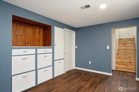 4037 NE 109th Street Seattle WA 98125