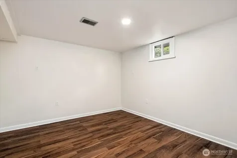 4037 NE 109th Street Seattle WA 98125