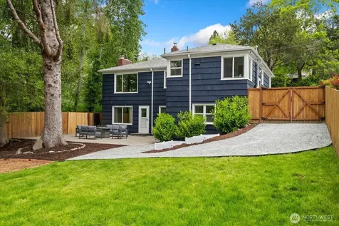 4037 NE 109th Street Seattle WA 98125