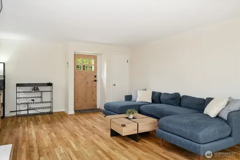 4037 NE 109th Street Seattle WA 98125