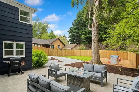 4037 NE 109th Street Seattle WA 98125