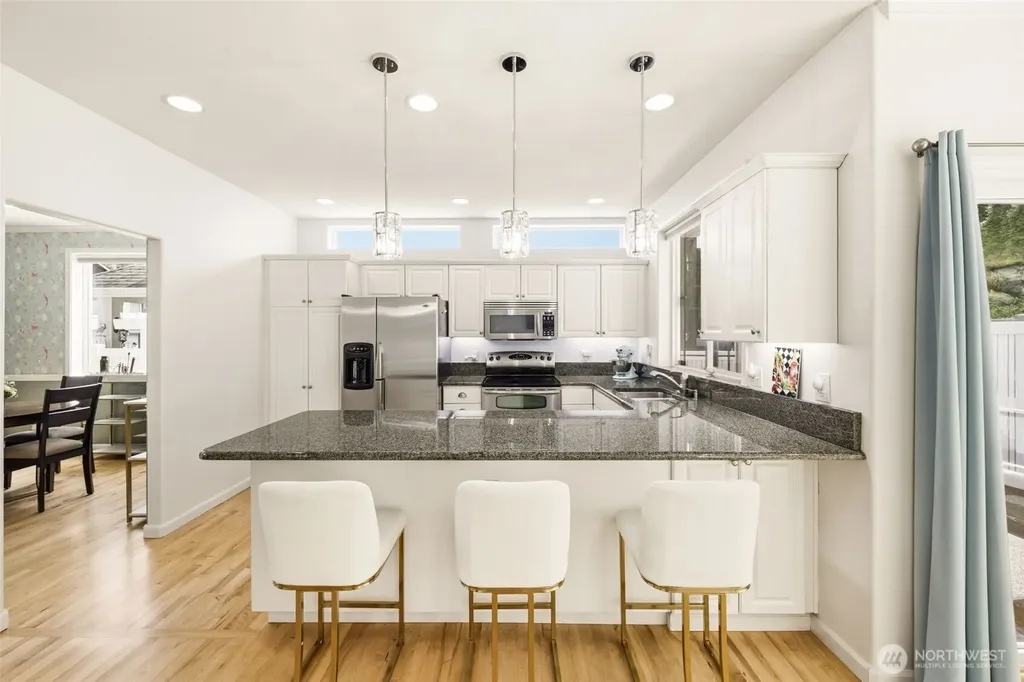 5814 61st Avenue W University Place WA 98467
