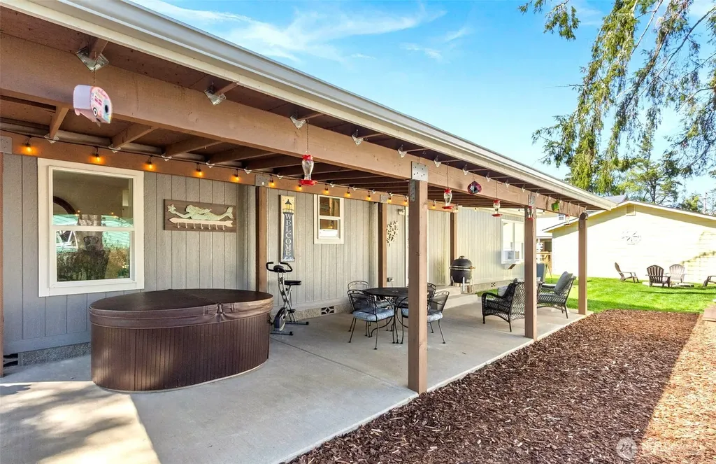 502 W Grant Westport WA 98595