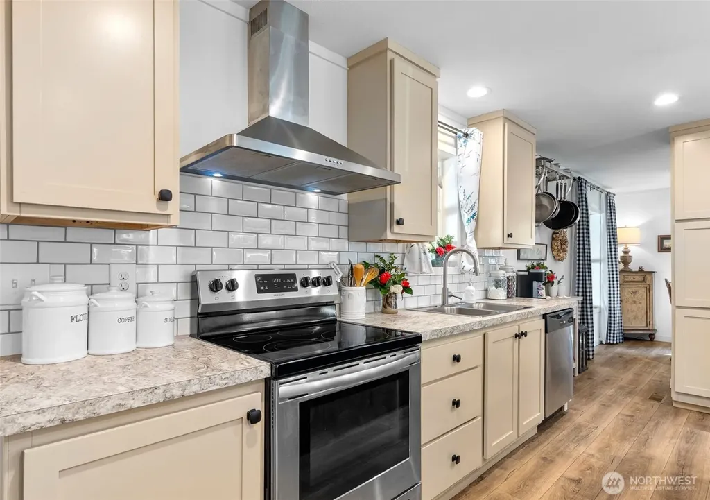 502 W Grant Westport WA 98595