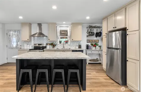 502 W Grant Westport WA 98595