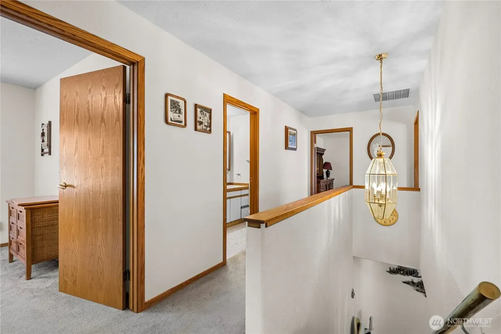 103 W Little Island Road Cathlamet WA 98612