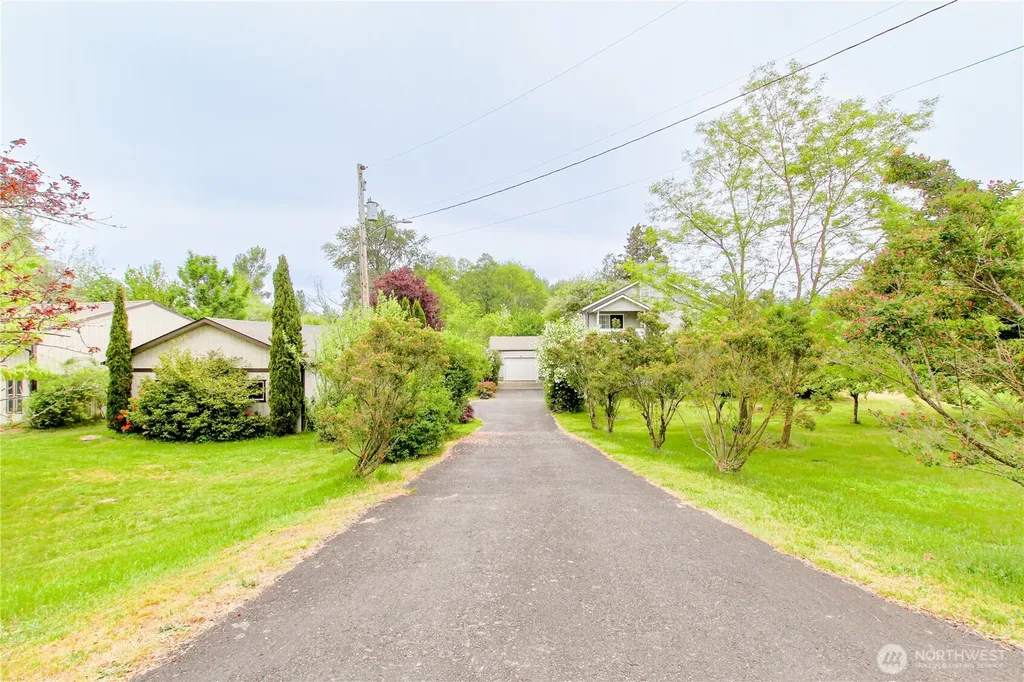 103 W Little Island Road Cathlamet WA 98612