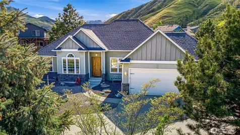 308 Kray Ike Court Wenatchee WA 98801