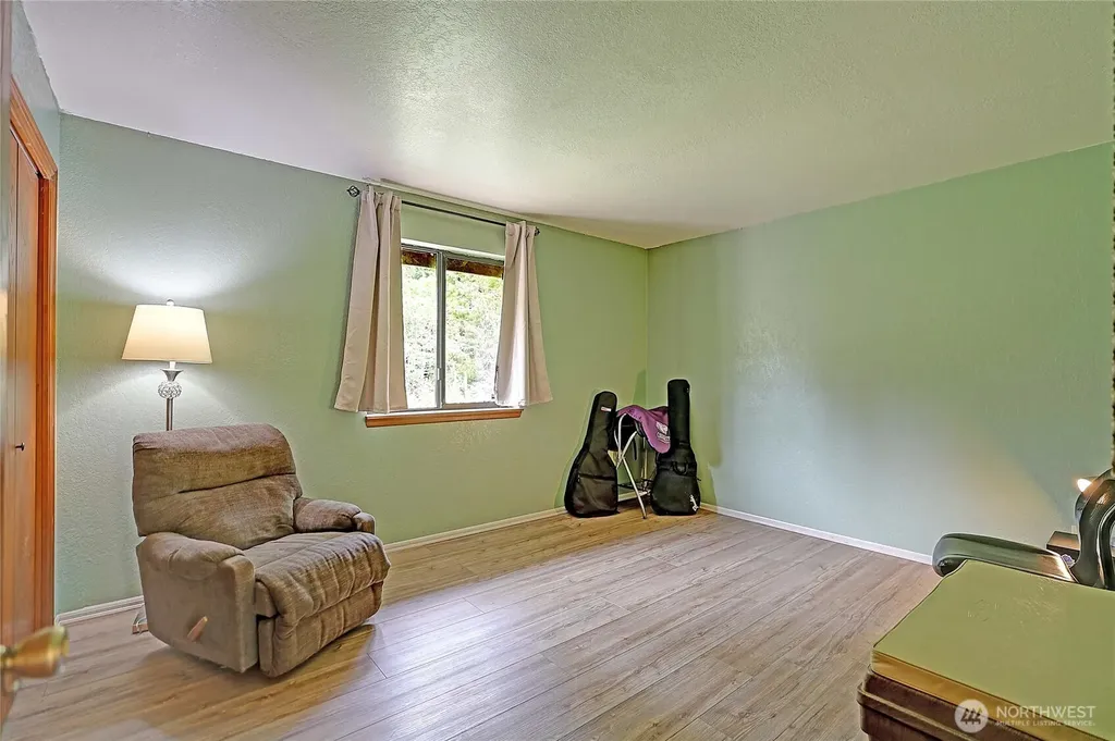 30520 379th Avenue NE Arlington WA 98223