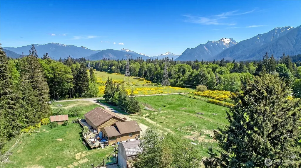 30520 379th Avenue NE Arlington WA 98223