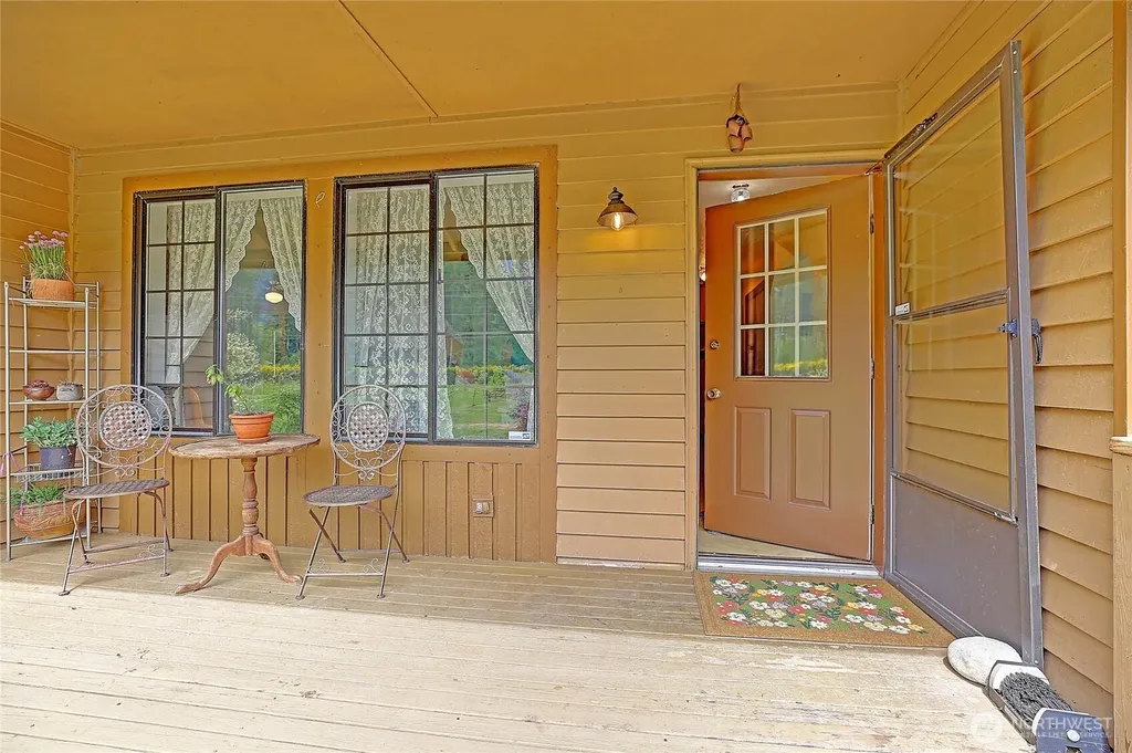 30520 379th Avenue NE Arlington WA 98223
