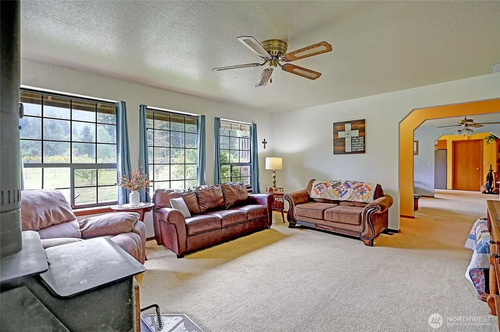 30520 379th Avenue NE Arlington WA 98223
