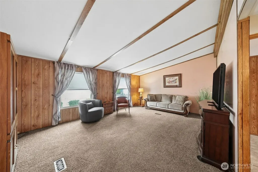 3611 I Street NE Auburn WA 98002