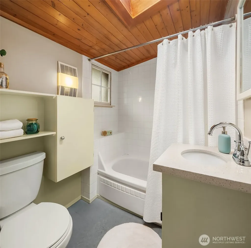 2818 Boyer Avenue E Seattle WA 98102