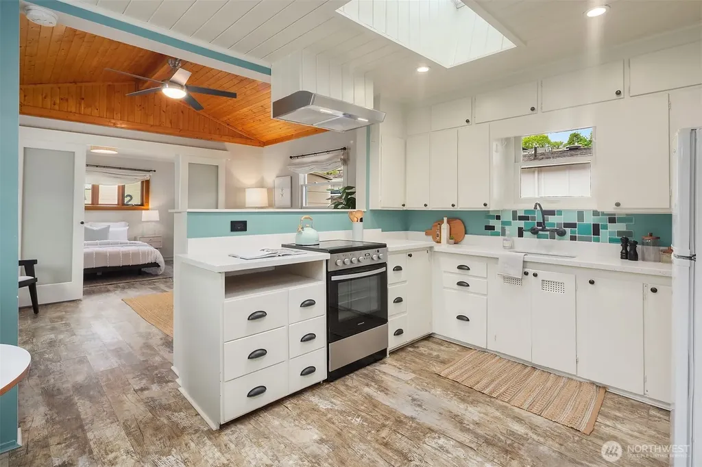 2818 Boyer Avenue E Seattle WA 98102