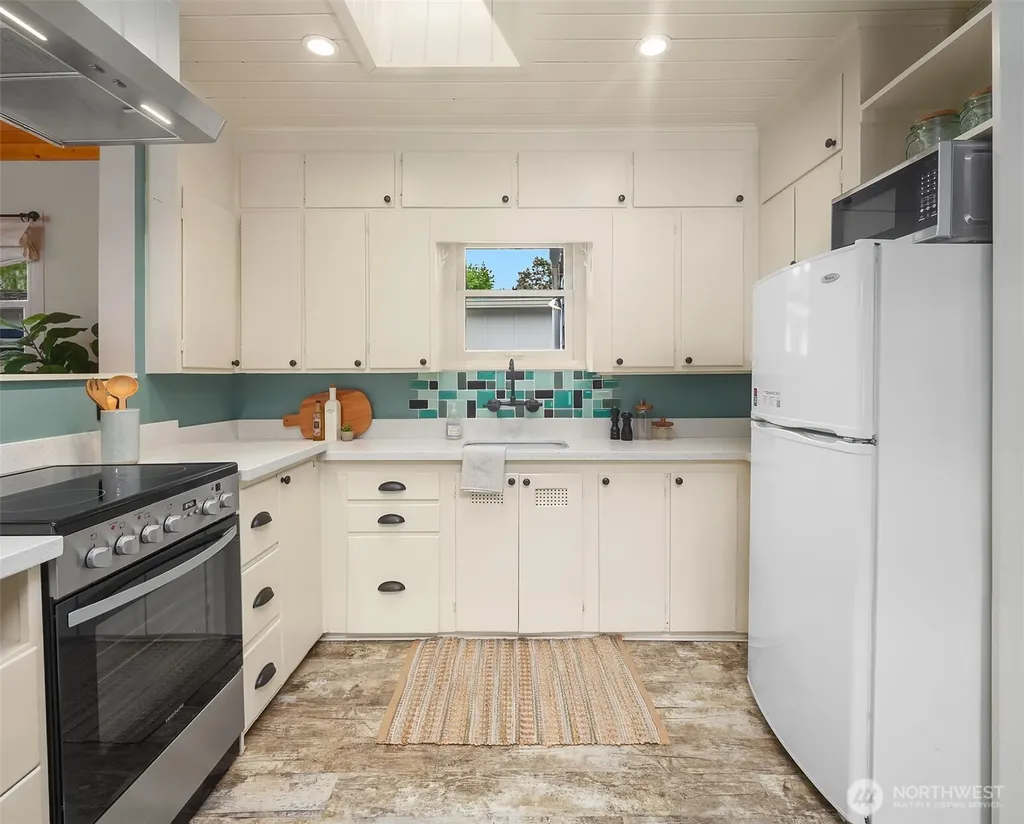2818 Boyer Avenue E Seattle WA 98102