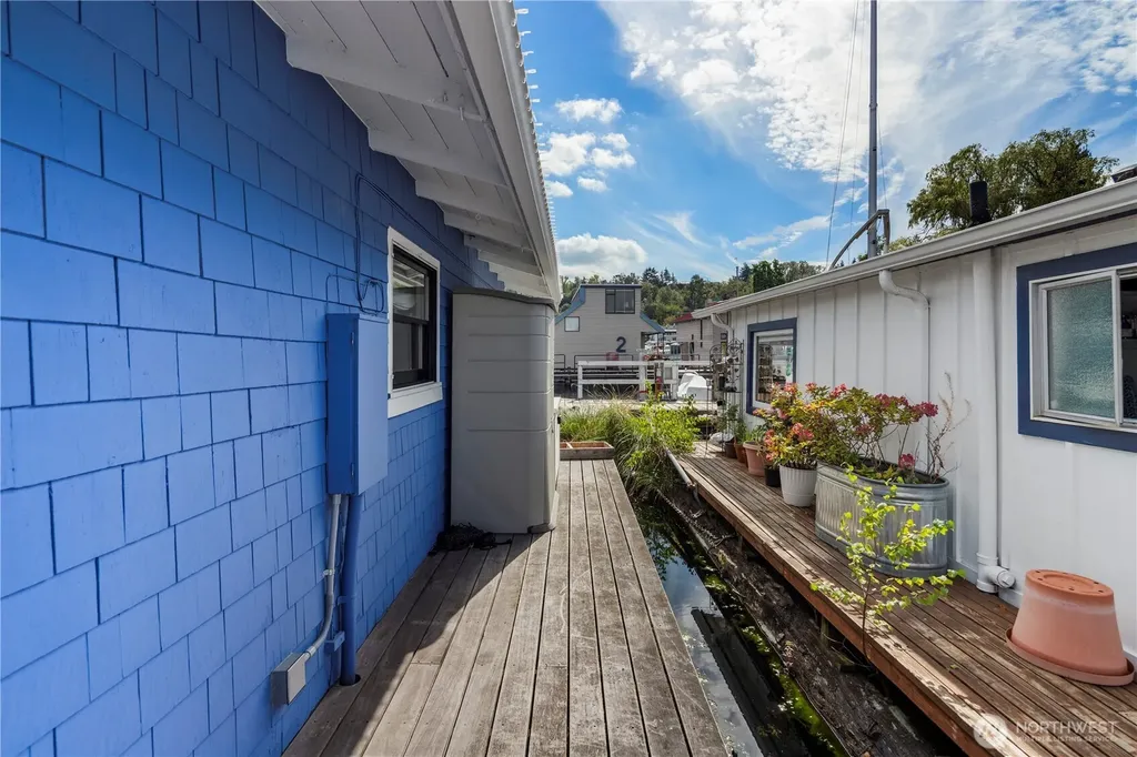 2818 Boyer Avenue E Seattle WA 98102