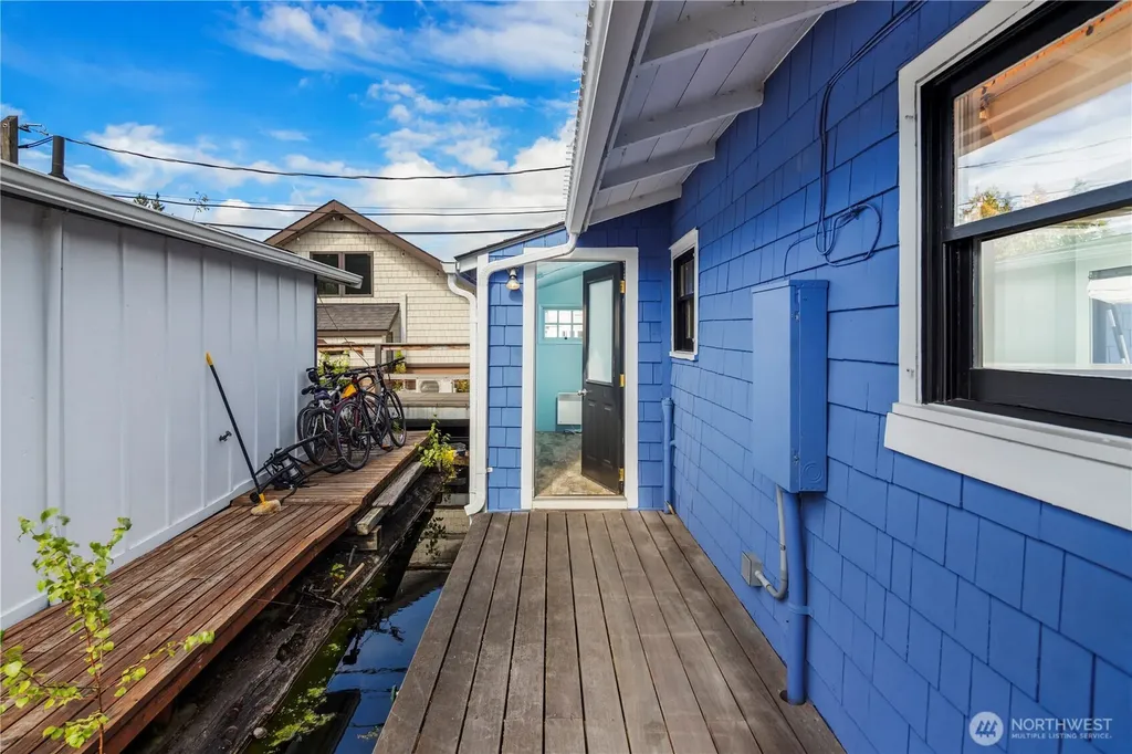 2818 Boyer Avenue E Seattle WA 98102