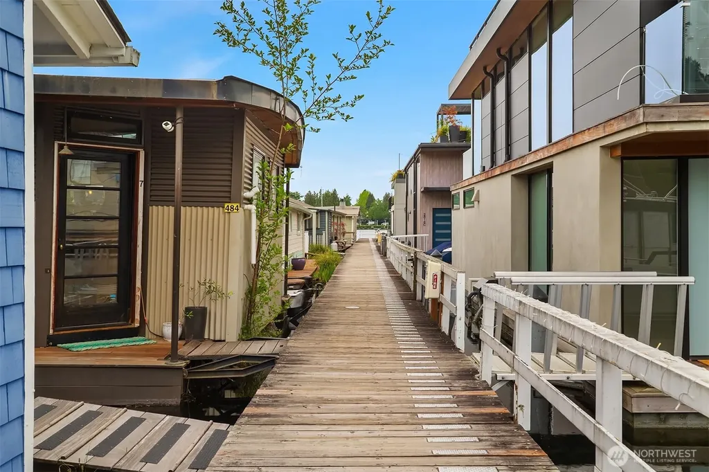 2818 Boyer Avenue E Seattle WA 98102