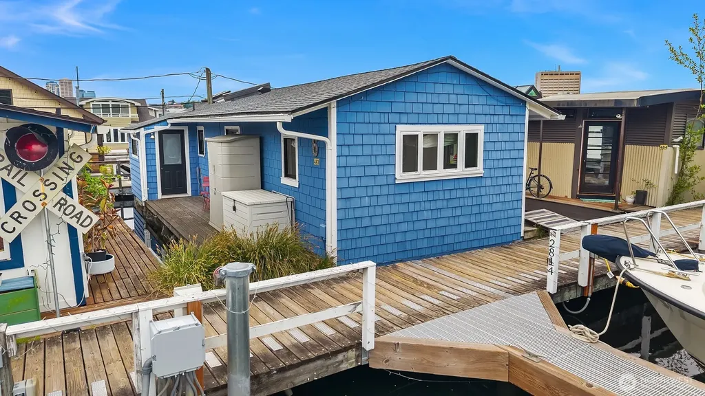 2818 Boyer Avenue E Seattle WA 98102