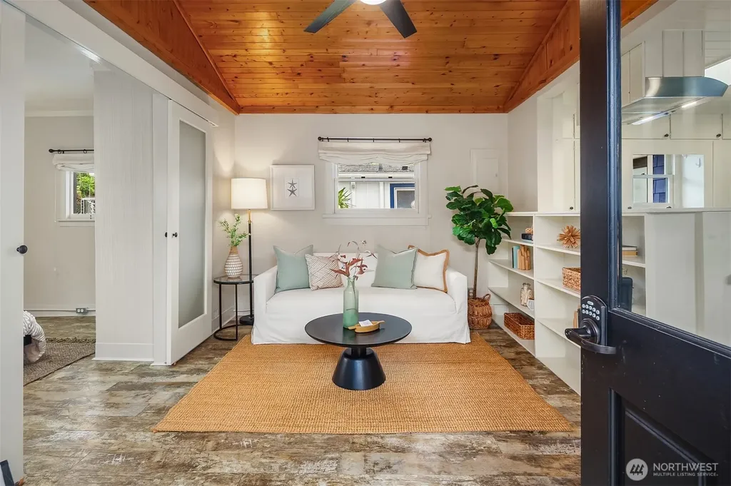 2818 Boyer Avenue E Seattle WA 98102