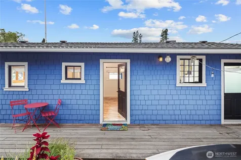 2818 Boyer Avenue E Seattle WA 98102