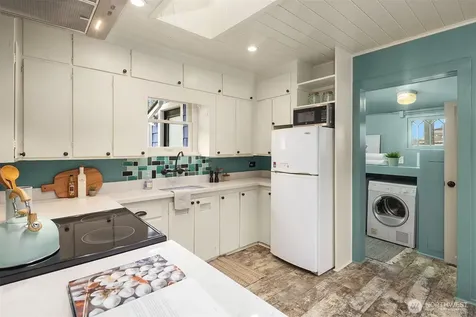2818 Boyer Avenue E Seattle WA 98102