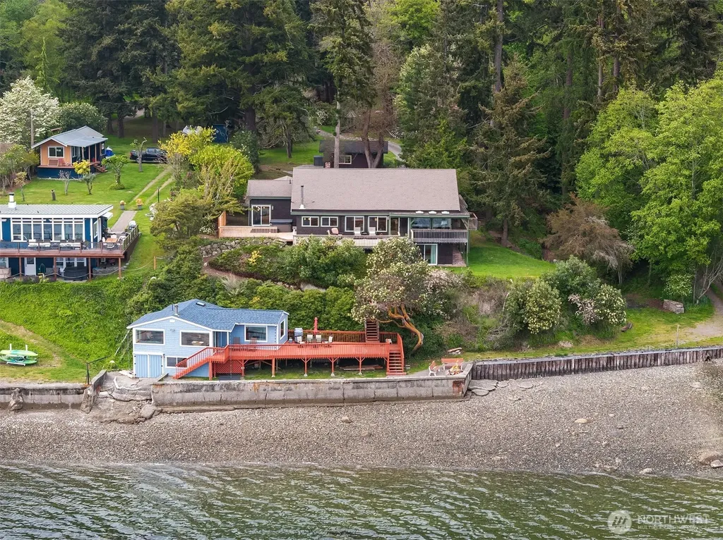 13725 SW Pohl Road Vashon WA 98070