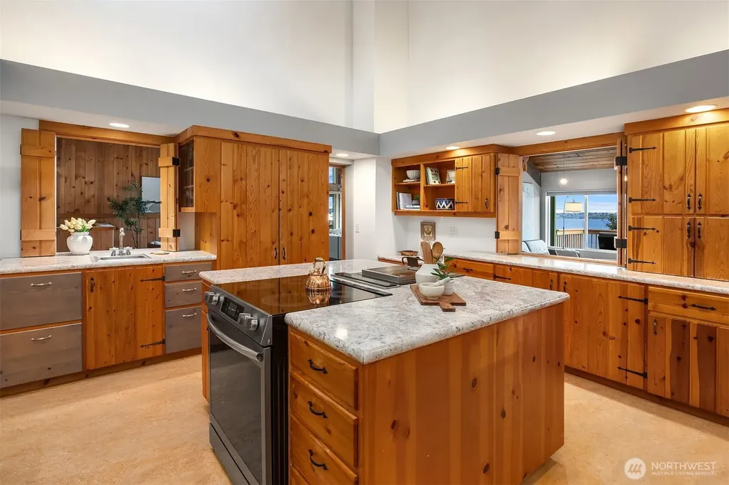 13725 SW Pohl Road Vashon WA 98070