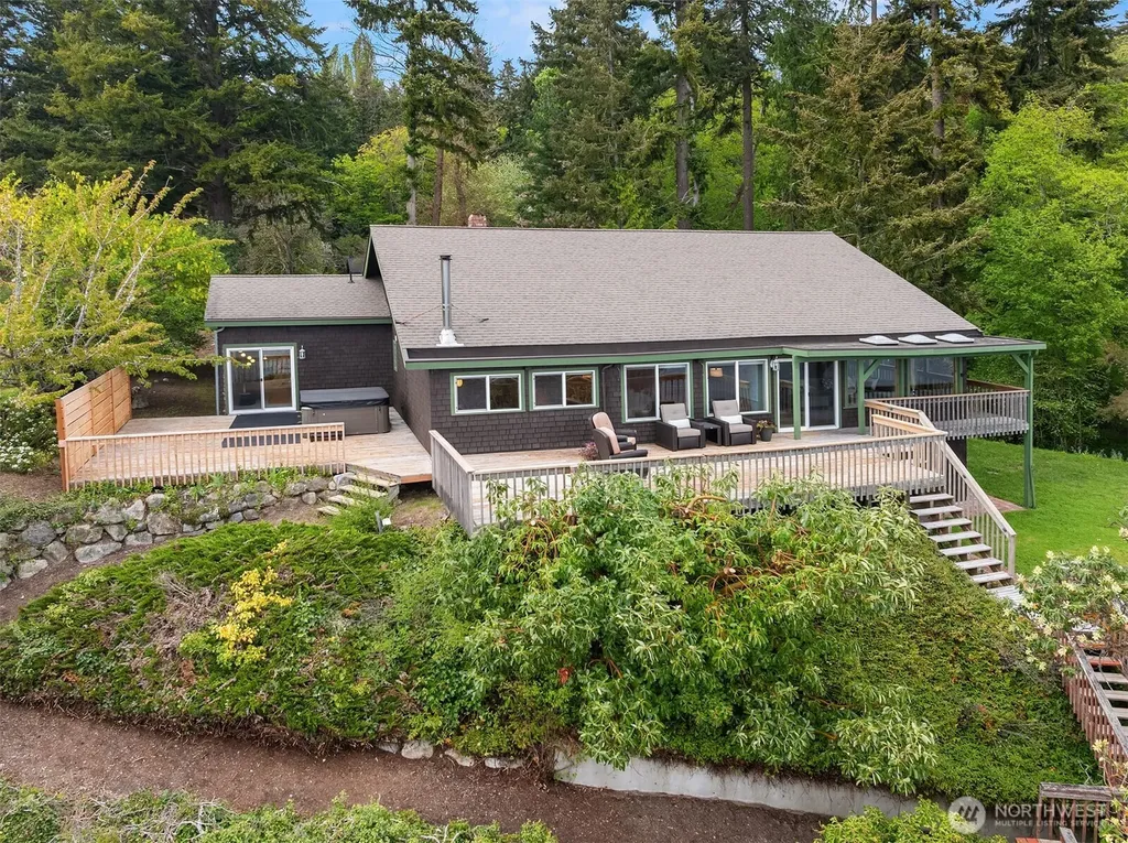 13725 SW Pohl Road Vashon WA 98070