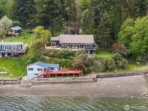 13725 SW Pohl Road Vashon WA 98070