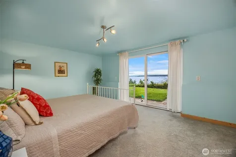 13725 SW Pohl Road Vashon WA 98070