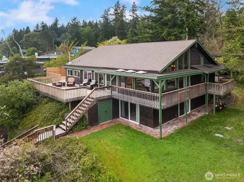 13725 SW Pohl Road Vashon WA 98070