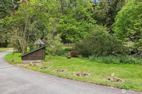 13725 SW Pohl Road Vashon WA 98070