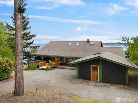 13725 SW Pohl Road Vashon WA 98070