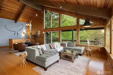 13725 SW Pohl Road Vashon WA 98070