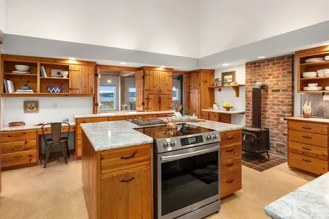13725 SW Pohl Road Vashon WA 98070