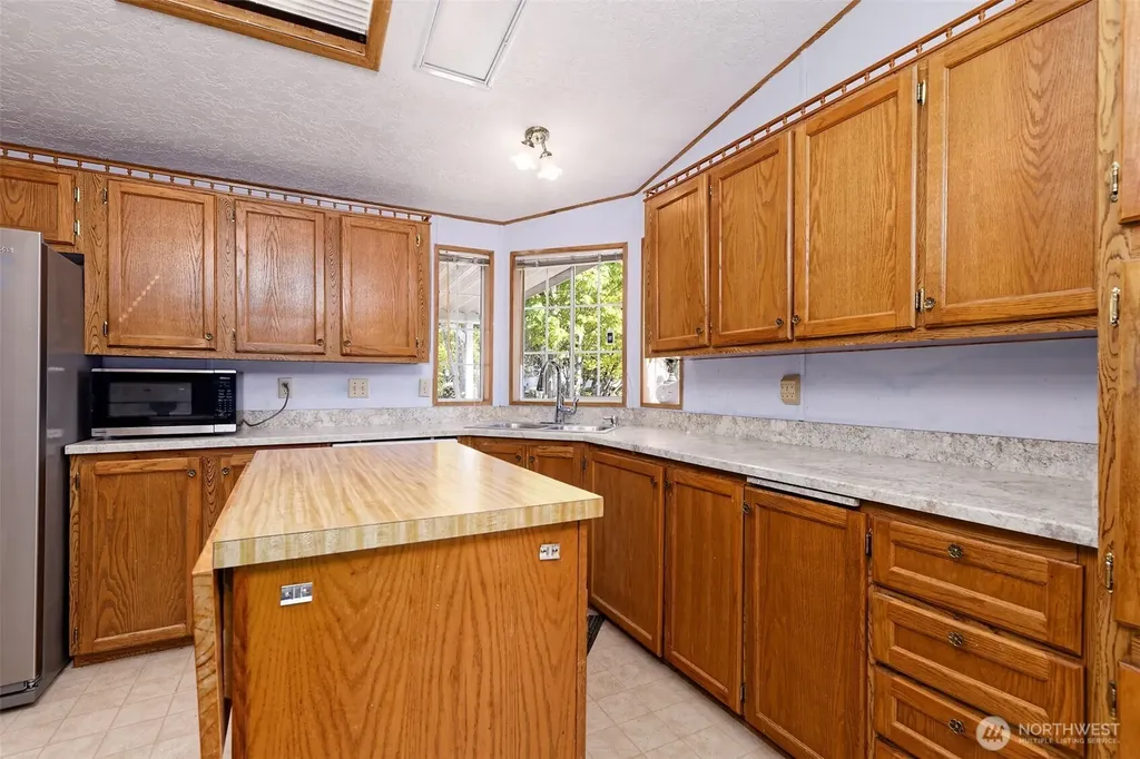 11 Donder Road Shelton WA 98584