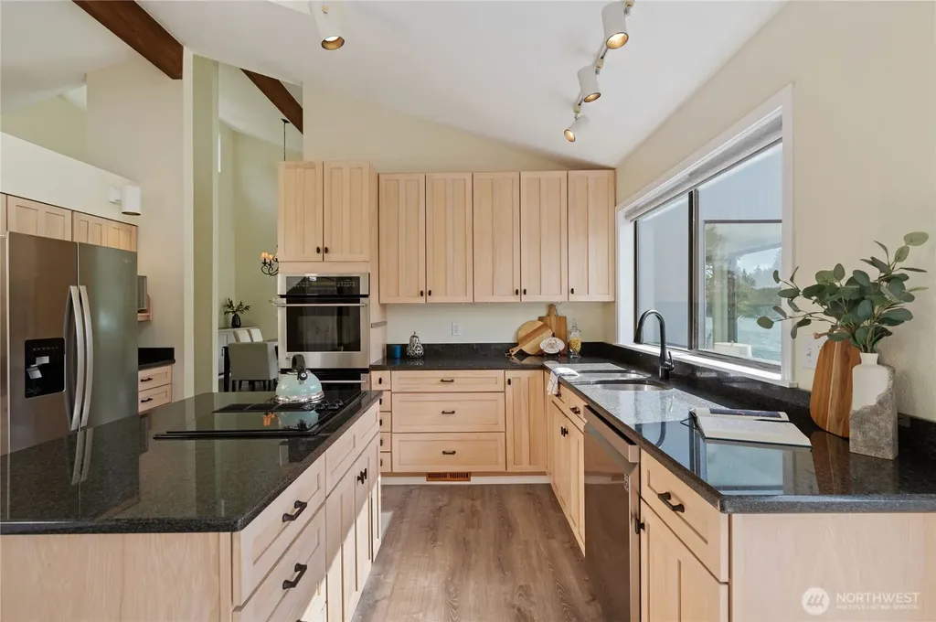 4610 Marine View Place Bremerton WA 98312