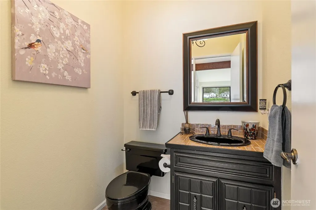 4610 Marine View Place Bremerton WA 98312
