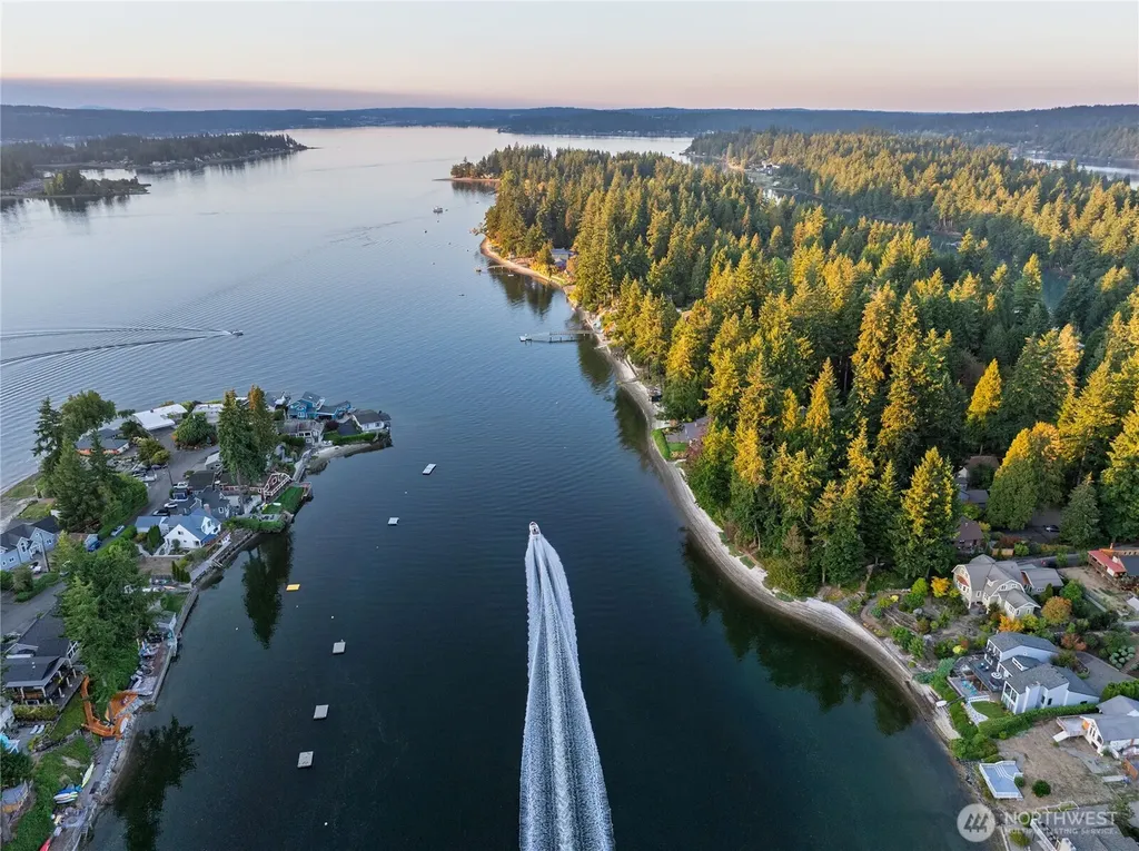 4610 Marine View Place Bremerton WA 98312