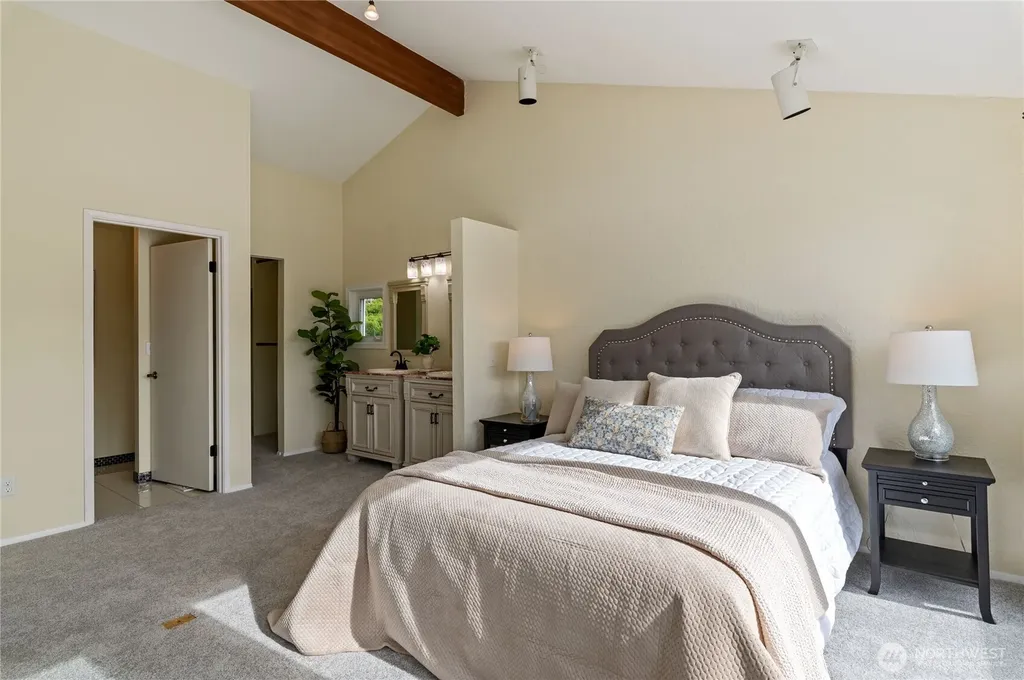 4610 Marine View Place Bremerton WA 98312