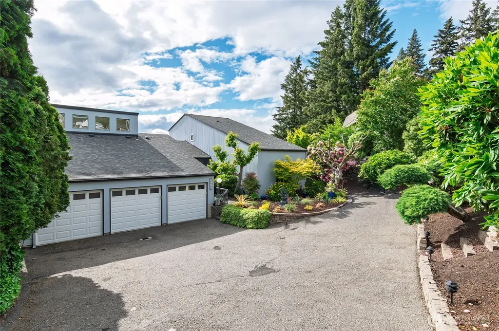 4610 Marine View Place Bremerton WA 98312