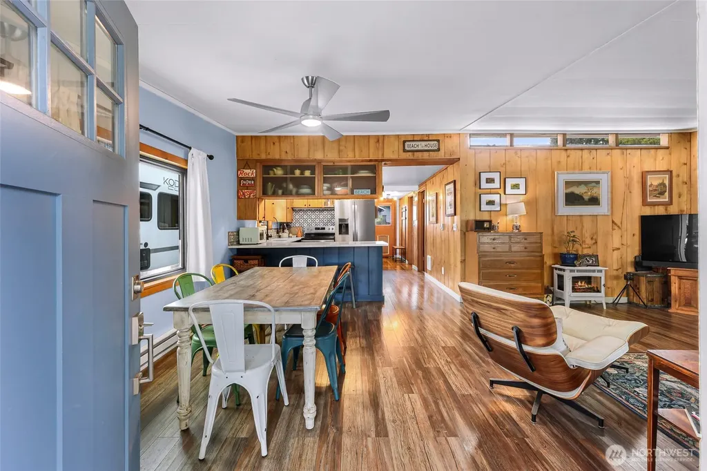 5013 Cedar Street Blaine WA 98230