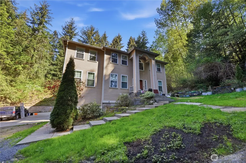 18705 Larch Way Lynnwood WA 98037