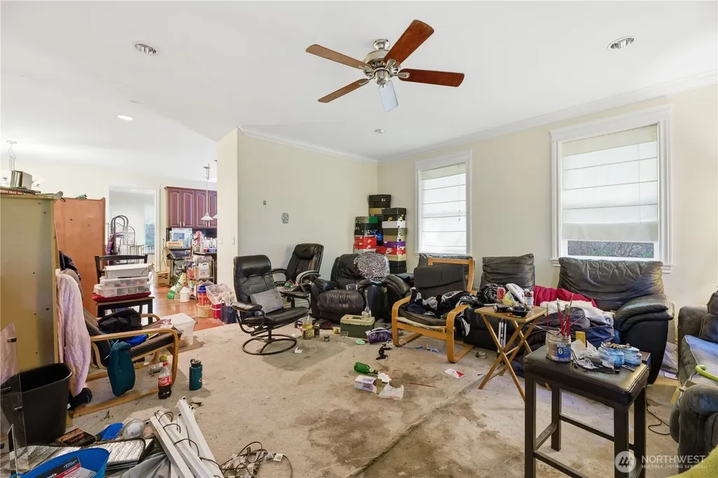 18705 Larch Way Lynnwood WA 98037