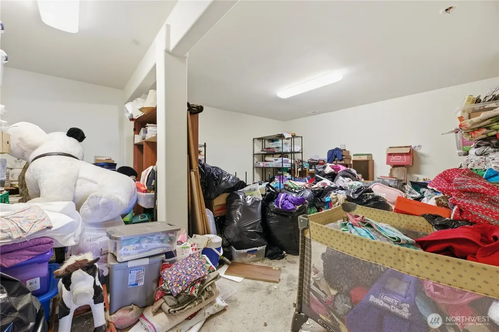 18705 Larch Way Lynnwood WA 98037