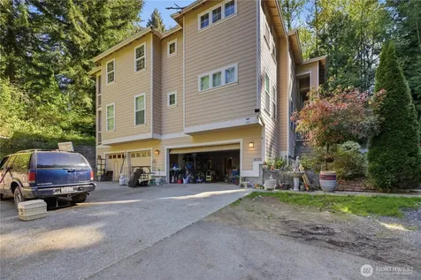 18705 Larch Way Lynnwood WA 98037